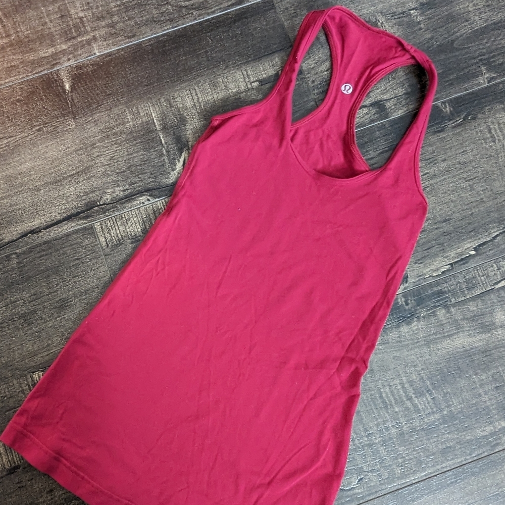 Lululemon racerback tank cranberry red pink size 4